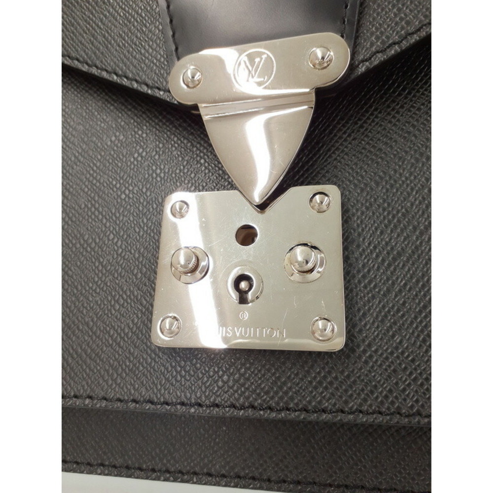 Louis Vuitton Bag Monceau Taiga Shoulder - Picture 6 of 9